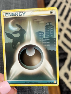 Dark Energy Umbreon 121/123 2010 Pokemon HeartGold SoulSilver NM+ NEVER Played - Image 2