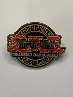 1996 YUGIOH VINTAGE TRADING CARD GAME PIN DUELIST LEAGUE FACTORY - Image 1