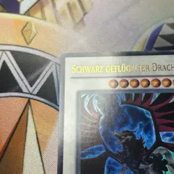 Yugioh! Schwarz Geflugelter Drache Ultra Rare - AC11-DE009 Limitierte Auflage DE - Image 2