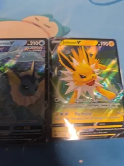 Pokemon Flareon Jolteon Vaporeon v Sword & Shield Promo Holo Card - Image 4