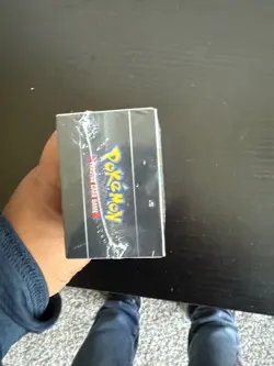 Rebel Clash Build & Battle Box Sword & Shield Sealed Pokemon TCG - Image 2
