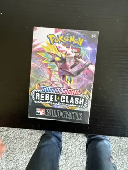 Rebel Clash Build & Battle Box Sword & Shield Sealed Pokemon TCG - Image 4