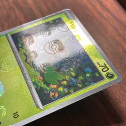 Pokemon TCG Snivy (Master Ball Pattern) 001/086 Sv: Black Bolt Holo - Image 2