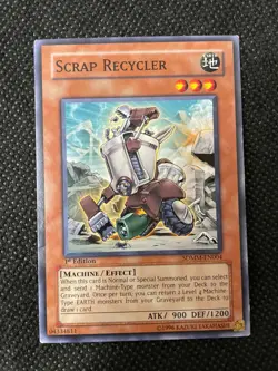 Scrap Recycler - SDMM-EN004 - Common - 1st Edition - Damaged - YuGiOh! - Image 1