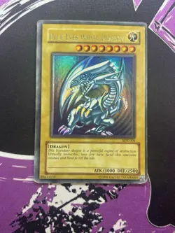 Yugioh Blue-Eyes White Dragon SDK-001 Ultra Rare Unlimited HP - Image 1