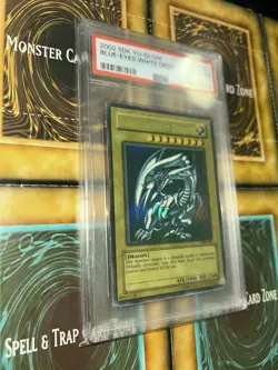 Yu-Gi-Oh! TCG Blue-Eyes White Dragon SDK-001 MISPRINT Faded Error - PSA 7 - Image 2