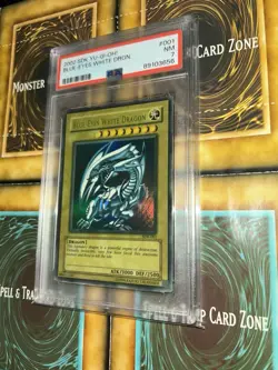 Yu-Gi-Oh! TCG Blue-Eyes White Dragon SDK-001 MISPRINT Faded Error - PSA 7 - Image 3