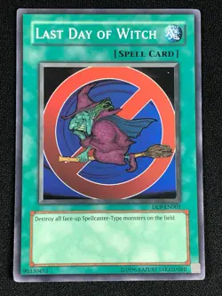 YUGIOH LAST DAY OF THE WITCH DL9-EN001 SUPER (NM) - Image 1