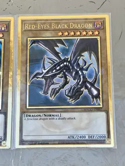 Blue-Eyes White Dragon + Dark Magician + Red-Eyes | MAGO Premium Gold | YuGiOh! - Image 4