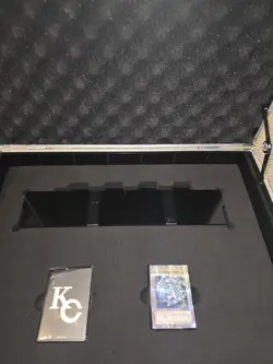 Yugioh 25th Anniversary Ultimate Kaiba Set Briefcase English TCG (EU) - Image 3