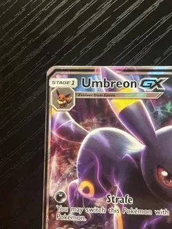 Pokemon TCG Umbreon GX 80 Sun & Moon Base Set Holo Card - Image 3