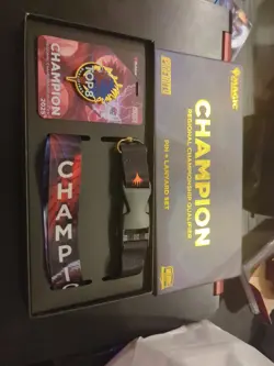 Magic The Gathering RCQ Top 8 Champion Box With Pin And Lanyard Niv-Mizzet - Image 1