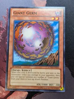 Giant Germ LCYW-EN234 - 1st Edition Card YuGiOh - LP - Image 1