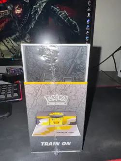 Pokemon TCG: Celebrations Ultra-Premium Collection Box (2021) 820650829147 - Image 3