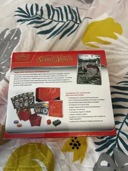 Pokemon TCG - S&V Base Set - Elite Trainer Box - Koraidon Promo + 9 Booster Pack - Image 2