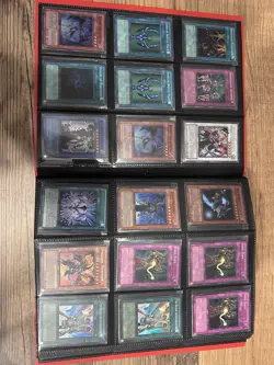 Yu-Gi-Oh binder lot 218 holos - Image 2