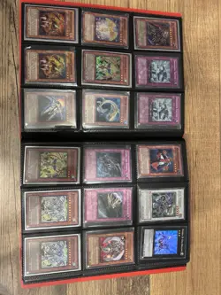 Yu-Gi-Oh binder lot 218 holos - Image 5