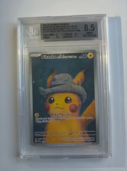 POKEMON BGS 8.5 PIKACHU X VAN GOGH MUSEUM WHIT GREY FELT HAT 2023 PROMO BGS 8.5 - Image 1