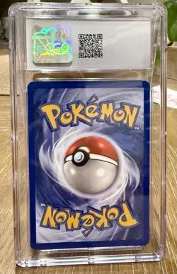 CGC 10 GEM MINT Moltres 1999 Fossil 1st Edition 27/62 Pokemon Card - Image 2