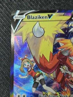 2022 Pokemon SWSH Chilling Reign Blaziken V Trainer Gallery TG14/TG30 - Image 2