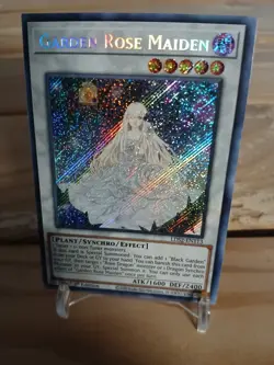 Yu-Gi-Oh! Garden Rose Maiden LDS2-EN113 Secret Rare 1st ED NM ENG - Image 3