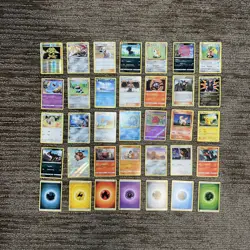 30 Card Pokemon Vintage Bulk Lot - Image 1
