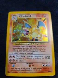Pokemon TCG Charizard 4/102 Base Set Holo Rare - Image 2