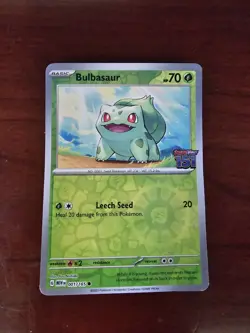 Bulbasaur 001/165 - Stamped Best Buy Promo, Reverse Holo, SV 151 (HP) - Image 1