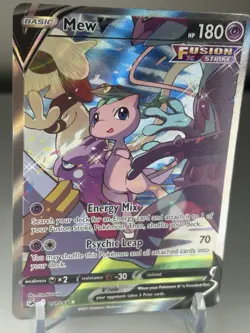 Pokemon Mew v 2021 SWSH Fusion Strike Alt Full Art Ultra Rare Card #251/264 - Image 2