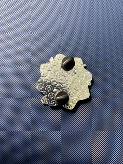 Hisuian Zoroark VSTAR Pin 2022 Official Pokemon Collector's Pin - Image 2