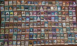 HUGE LOT YuGiOh VINTAGE 1996 BASE CARDS LOT #1 - Image 1