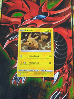 Pikachu - SM227 - Black Star Promo Holo - Pokemon TCG HP - Image 1
