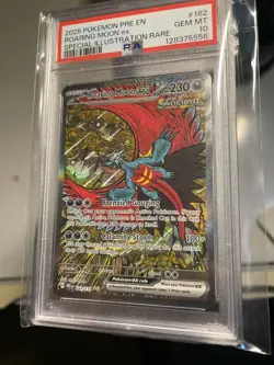 2025 POKEMON PRE EN-PRISMATIC EVOLUTIONS SIR #162 ROARING MOON EX PSA 10 - Image 3