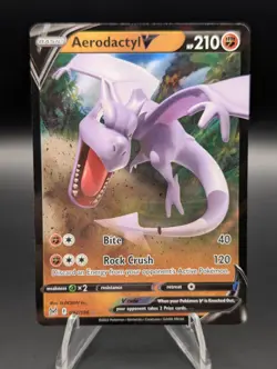 Pokemon TCG Aerodactyl v Sword & Shield Lost Origin Holo Ultra Rare Card 092/196 - Image 1
