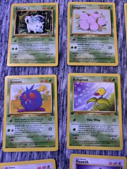 Vintage Pokemon Jungle Lot: 14 total cards - Image 2
