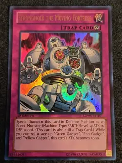 Yu-Gi-Oh Card - LCYW-EN101 - STRONGHOLD THE MOVING FORTRESS Ultra Rare 1st Ed LP - Image 1