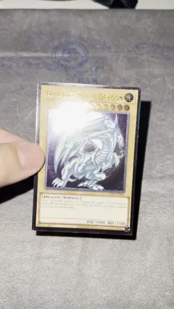 Blue-Eyes White Dragon Ultimate Rare OP28-EN001 - Lightly Played (LP) - Image 2