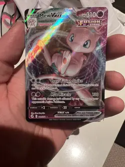 Pokemon TCG Mew VMAX Fusion Strike 114/264 Holo Ultra Rare - Image 1