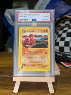 2003 DUGTRIO 52/144 -SKYRIDGE POKEMON PSA 8 - Image 1