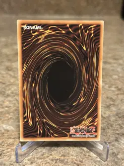 Yu-Gi-Oh! Blue-Eyes White Dragon LOB-EN001 25th Anniversary Reprint ULTRA NM - Image 4