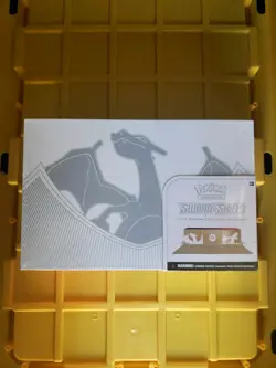Charizard Ultra Premium Collection! Pokemon TCG- Sword & Sheild 2022 *Unopened 820650871115 - Image 2