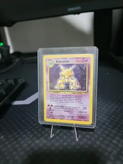 Pokemon TCG Alakazam Holo Rare Card 1/102 Base Set - Image 1
