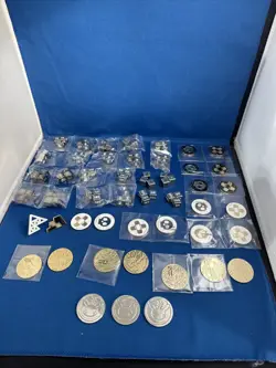 Pokemon TCG Silver & Gold Metal Dice Coins And Condition Markers Charizard Lot - Image 1