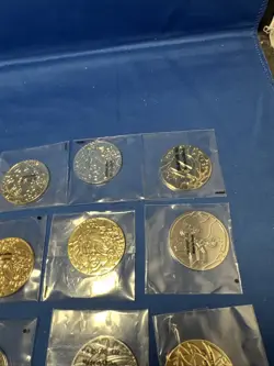 Gold & Silver Pokemon Coin lot Charizard Mewtwo Arceus Lucario Celebrations More - Image 4