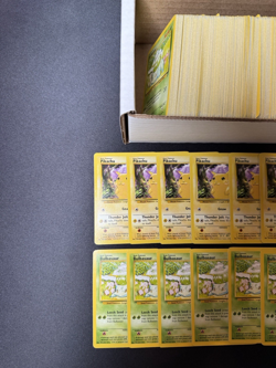 Huge Collection Bulk Lot of 600+ Pokemon Cards Vintage 1999 WOTC - Image 2