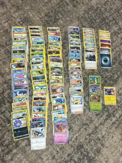 Pokemon 100 Card Bundle Common Uncommon Holos 1 Rare - Image 1