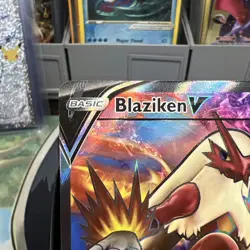 Blaziken V 161/198 Chilling Reign Full Art Pokemon Card MINT / - Image 2