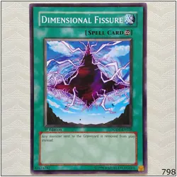 Dimensional Fissure - SDDE-EN028 - Common 1st Edition Yugioh - Image 1