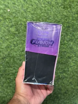 Pokemon TCG: Sword & Shield Fusion Strike ETB Elite Trainer Box Sealed - Image 2