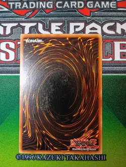 MP 1st Ed Strong Wind Dragon RGBT-EN003 Ultimate Rare Yugioh! (Tracked) - Image 2